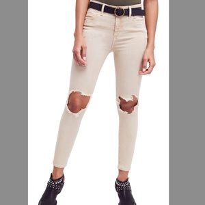 Free People | Women’s Busted Knee Cream Crop Jeans, 27